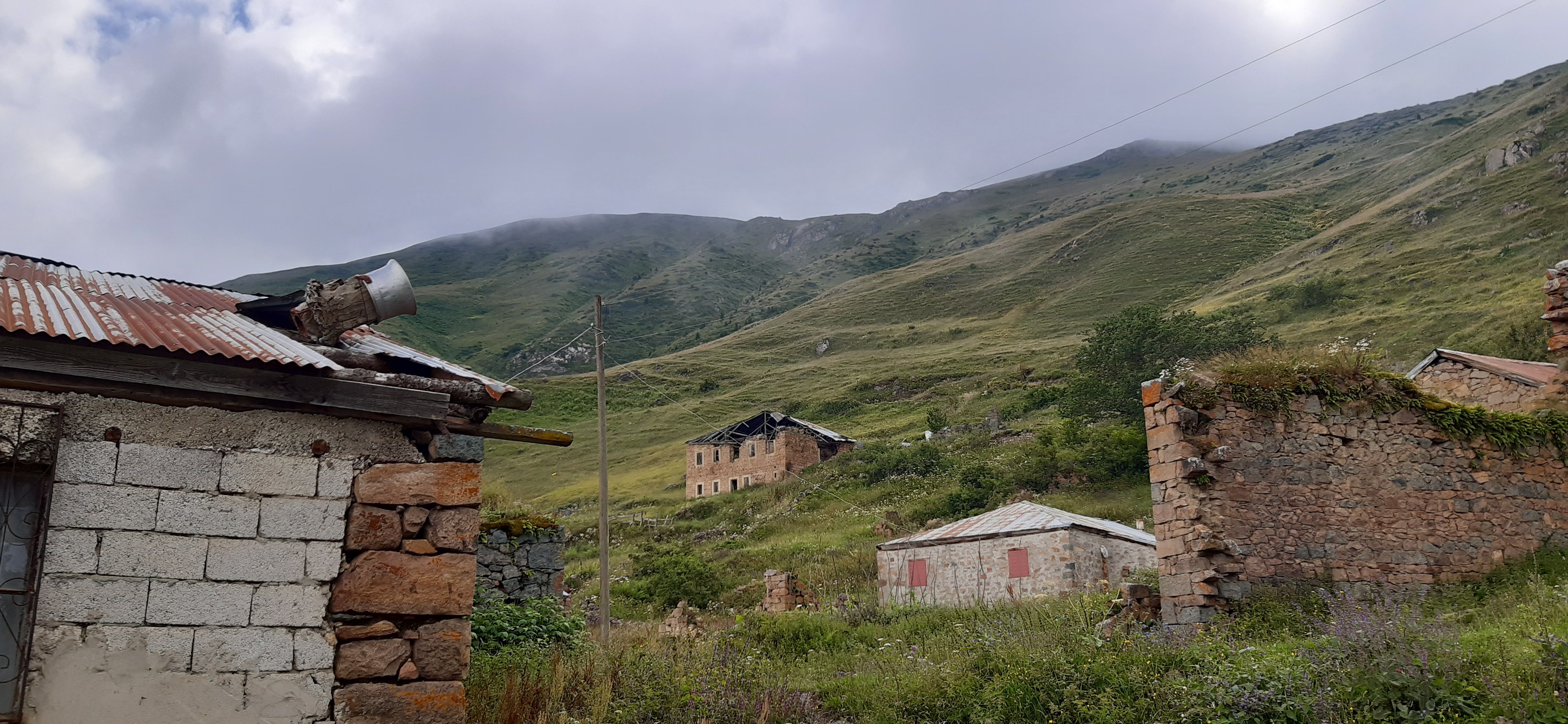 TRABZON/HANLUT/SANTA_HARABELERİ